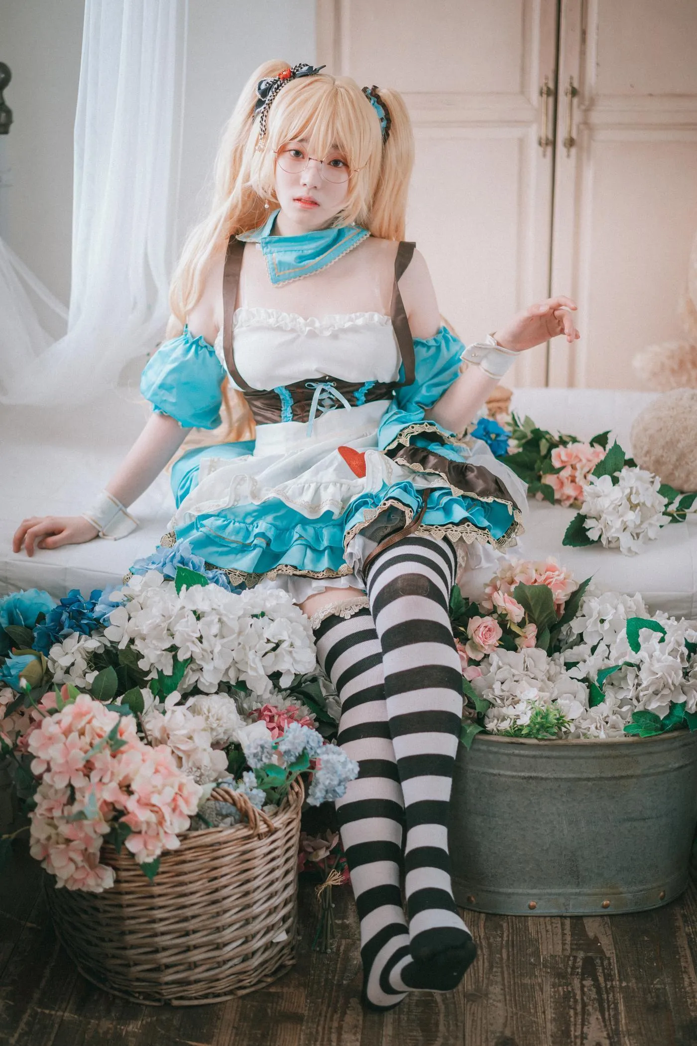Bambi밤비 – NO.04 Alice in Glasses [49P]插图1